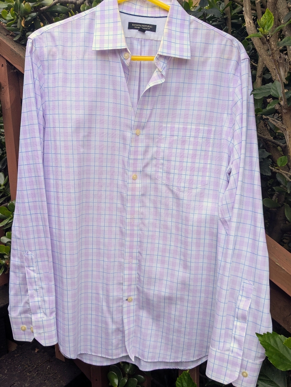 Banana Republic Men's Lavender and Pink Plaid Dress Shirt, non-iron, Medium